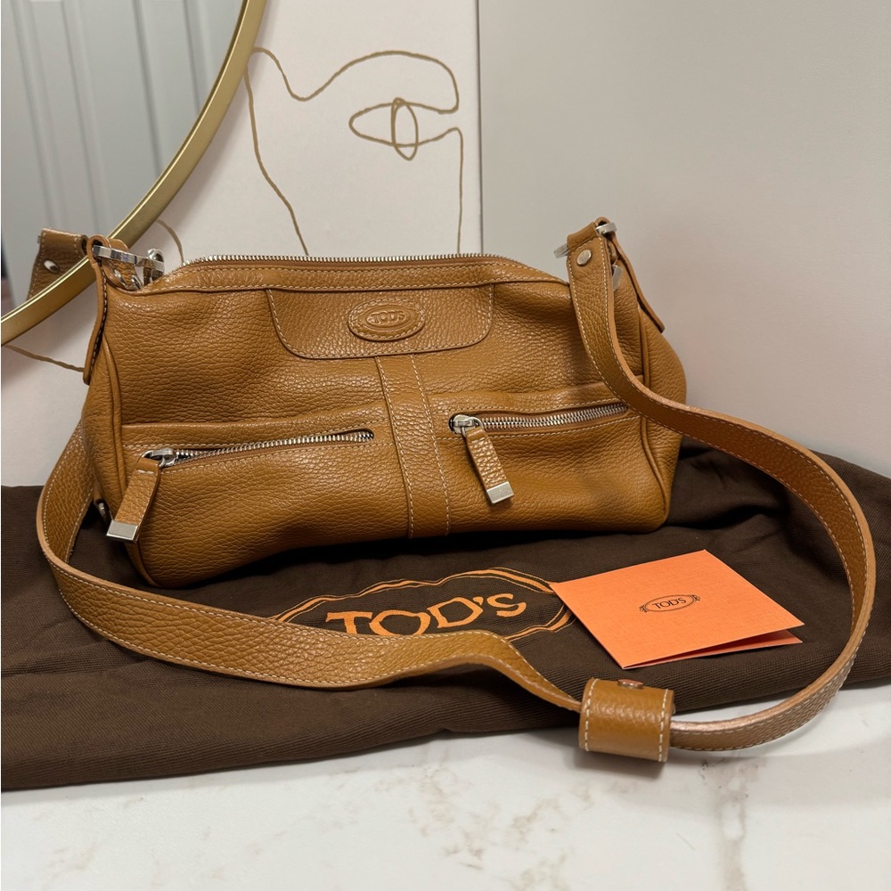 Tod's Tan Leather Shoulder Bag
